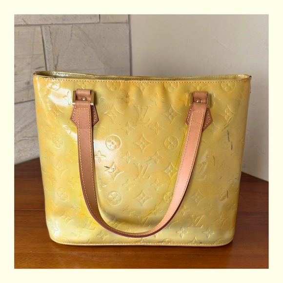 🧡FANCY🧡Louis Vuitton Houston Yellow Patent Vernis Leather Handbag - Picture 4 of 15